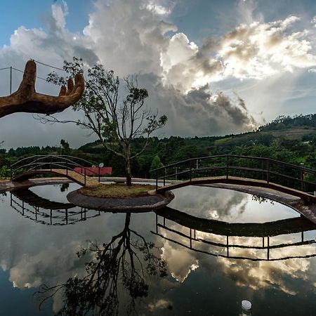 Hotel & Spa Escondite De La Montana Sabana Redonda ภายนอก รูปภาพ