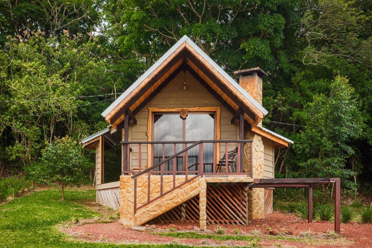 Hotel & Spa Escondite De La Montana Sabana Redonda ภายนอก รูปภาพ