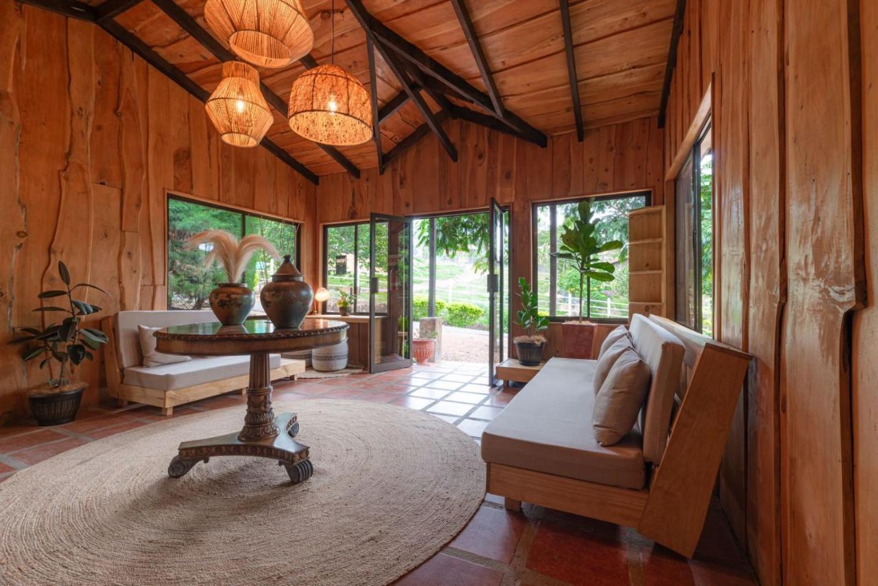 Hotel & Spa Escondite De La Montana Sabana Redonda ภายนอก รูปภาพ