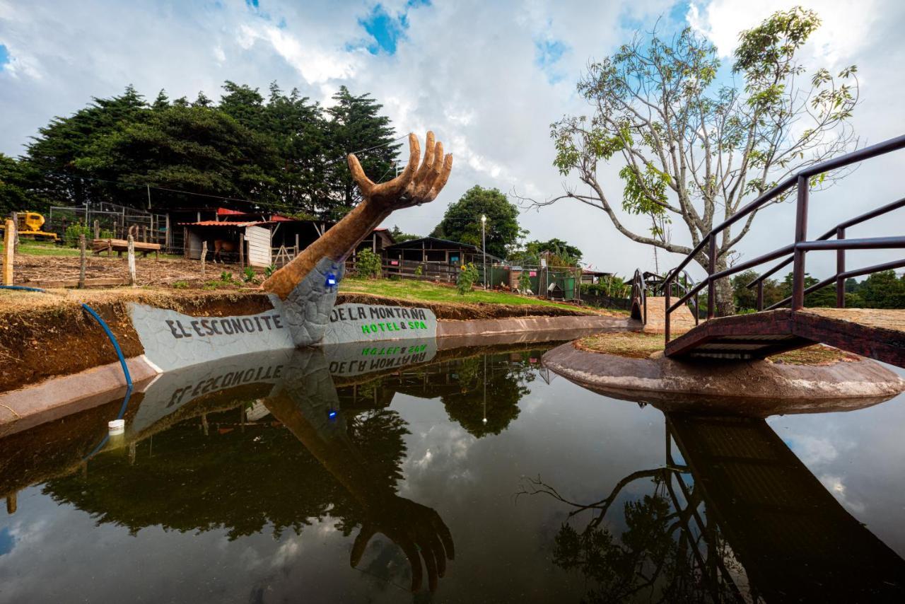 Hotel & Spa Escondite De La Montana Sabana Redonda ภายนอก รูปภาพ