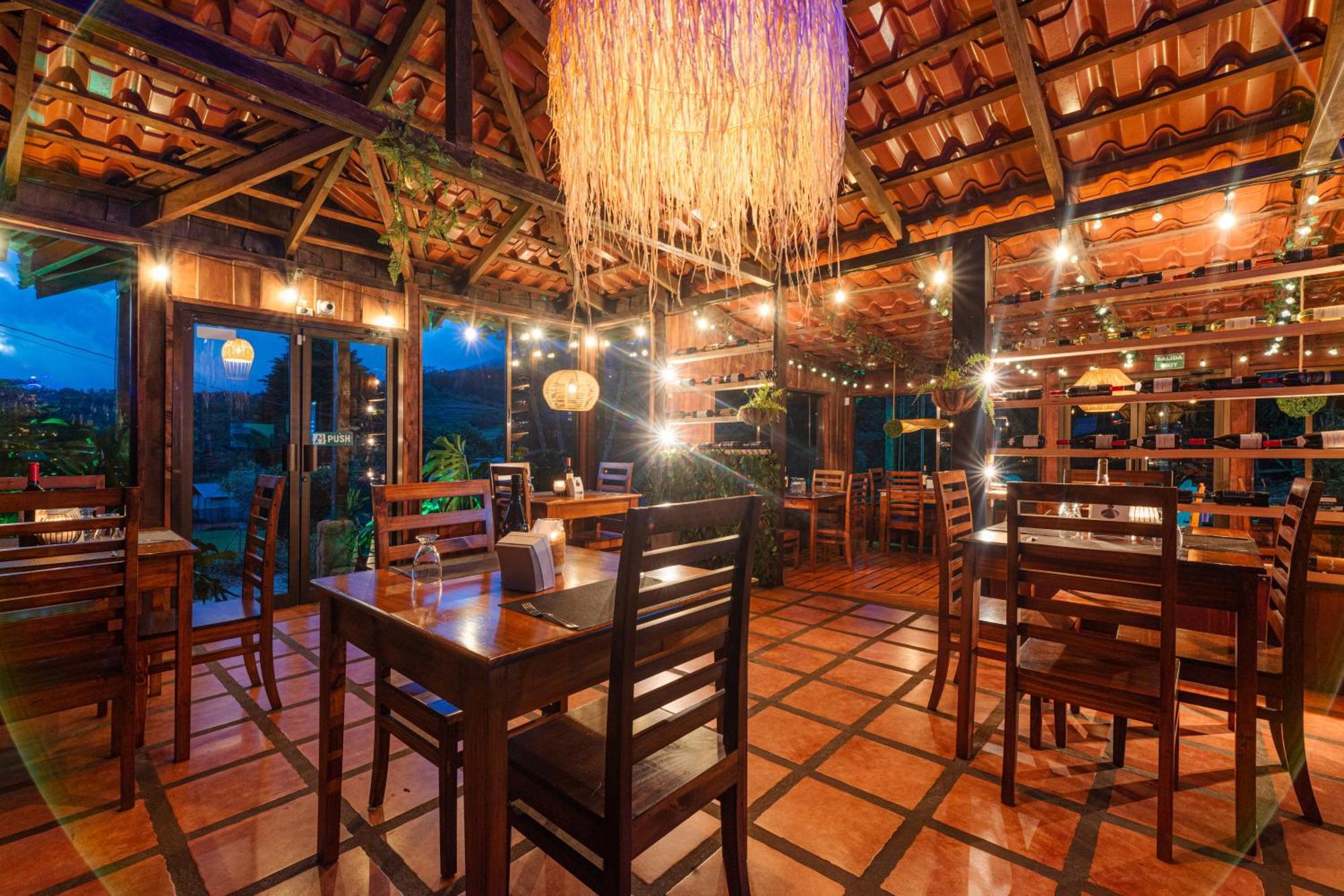 Hotel & Spa Escondite De La Montana Sabana Redonda ภายนอก รูปภาพ
